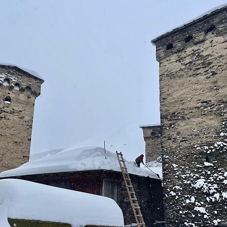 Hotel Old House Ushguli Esterno foto