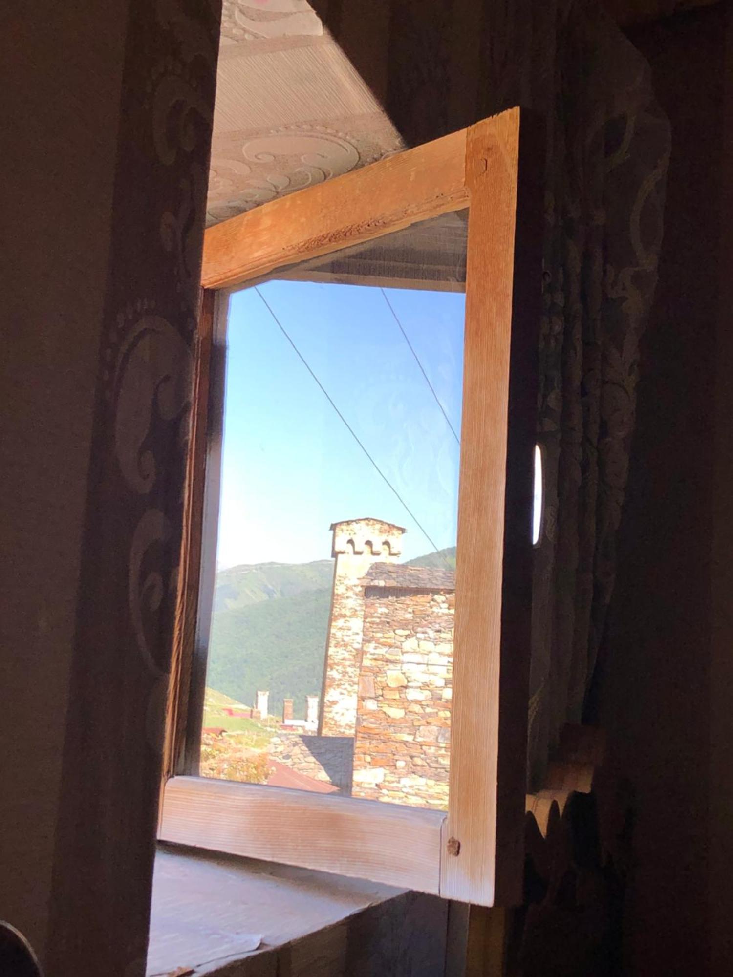 Hotel Old House Ushguli Esterno foto
