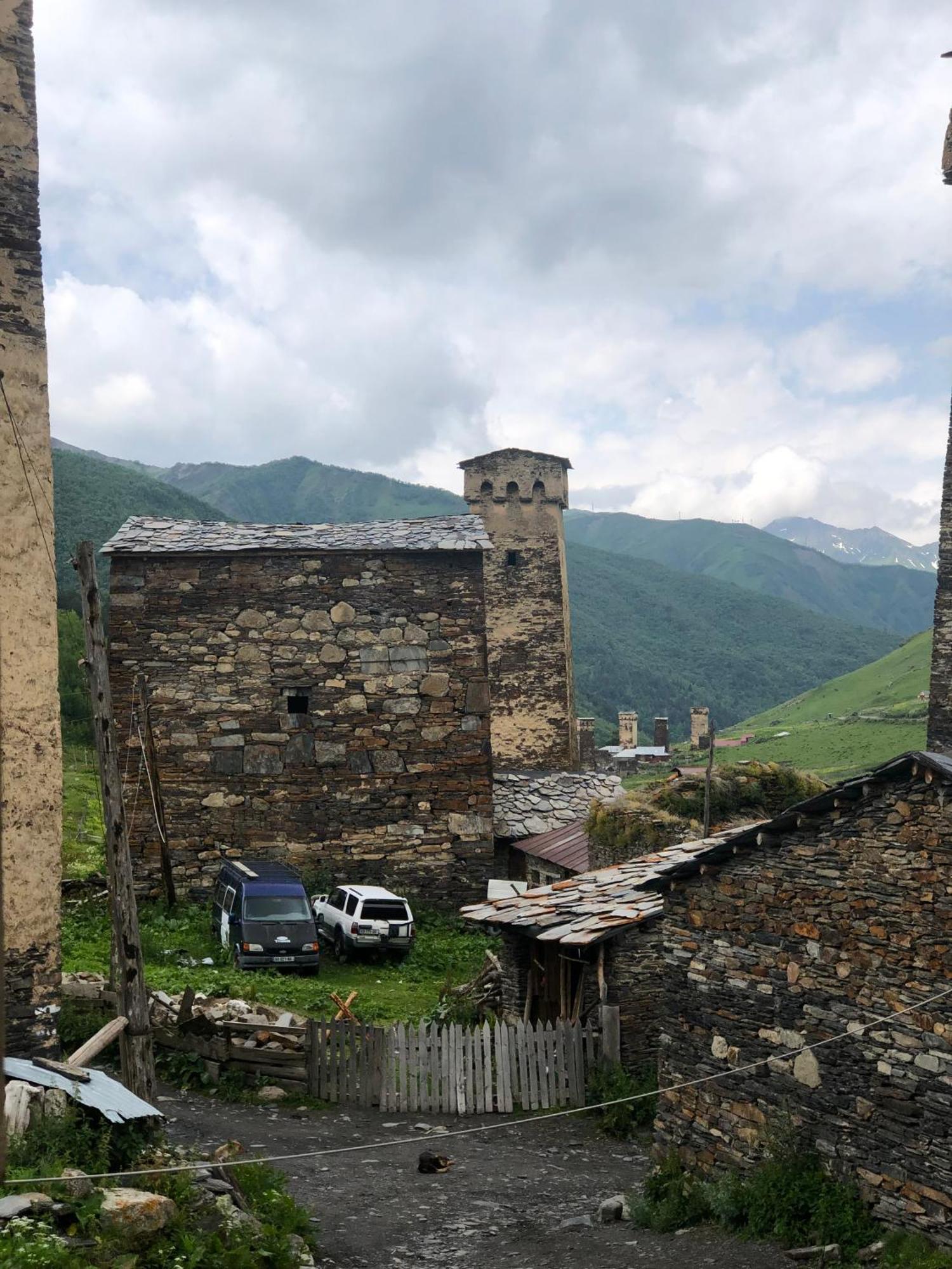 Hotel Old House Ushguli Esterno foto